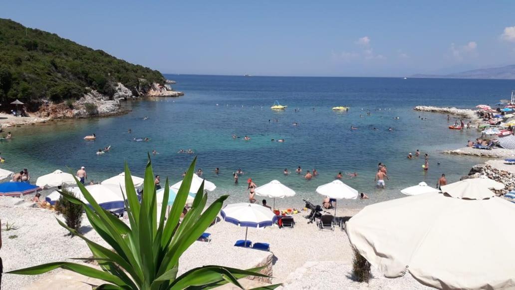 Garden Vila Ermali Ksamil Dış mekan fotoğraf