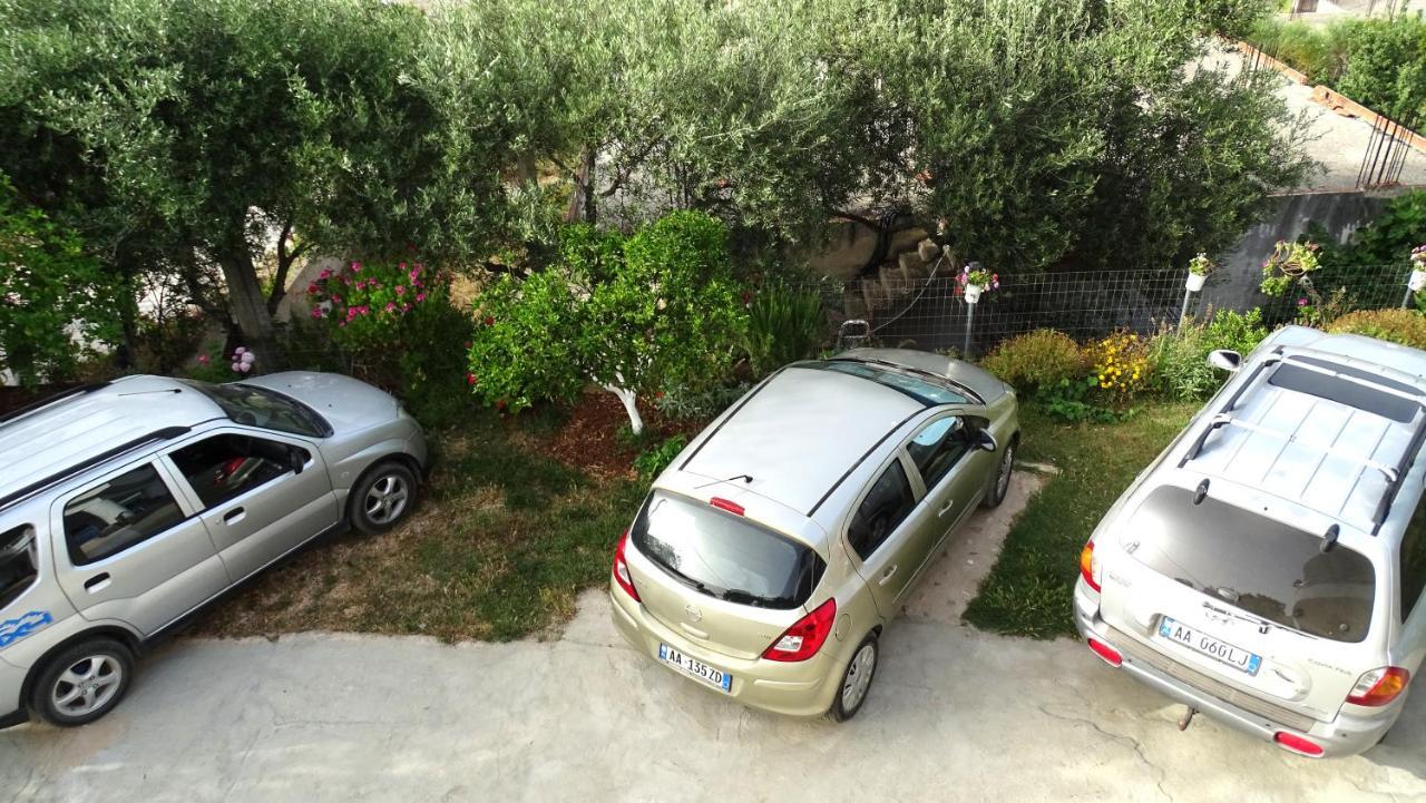 Garden Vila Ermali Ksamil Dış mekan fotoğraf