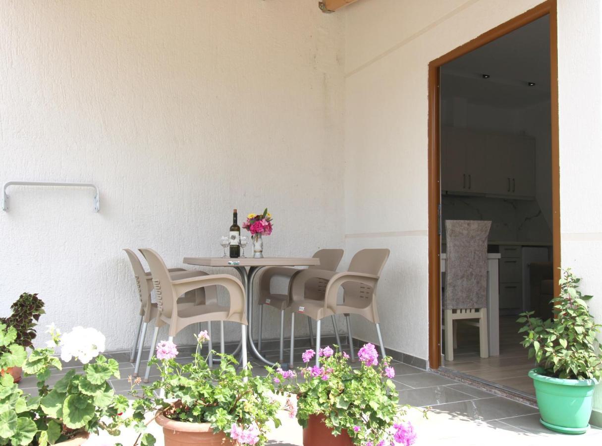 Garden Vila Ermali Ksamil Dış mekan fotoğraf